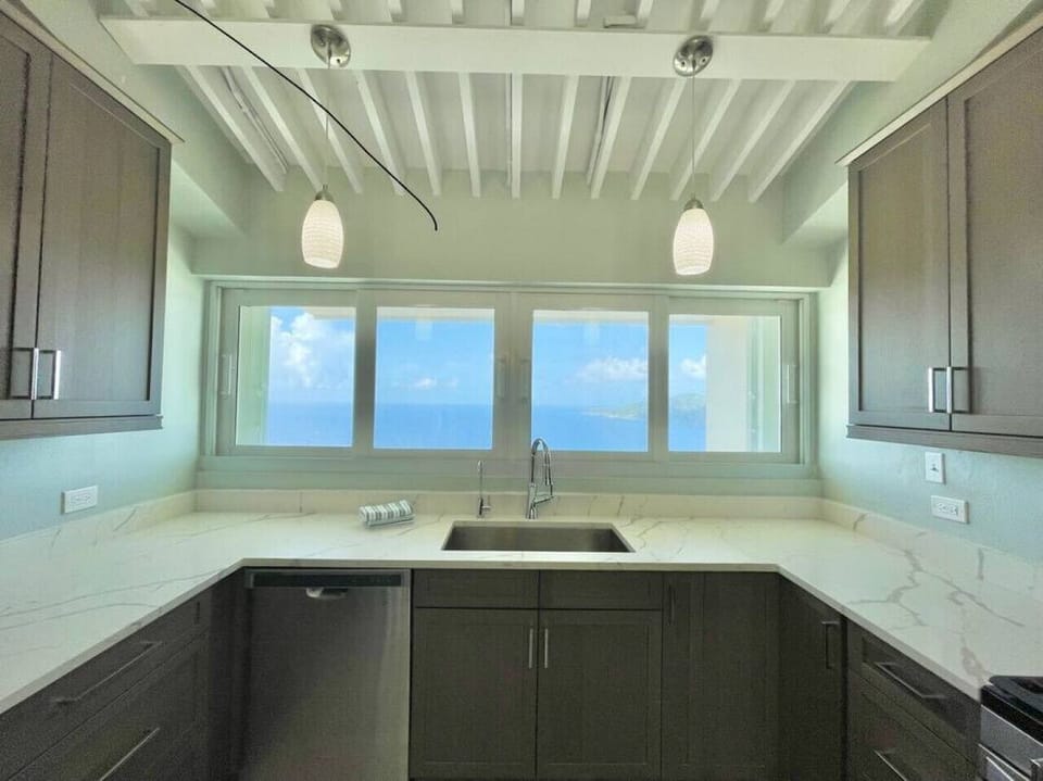 Kitchen with Amazing Views!
