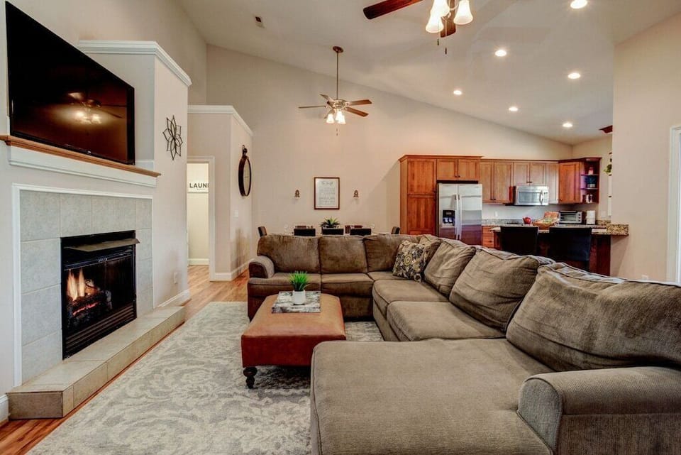  "The house is excellent for large groups!" — Paulo 5/5 ★★★★★