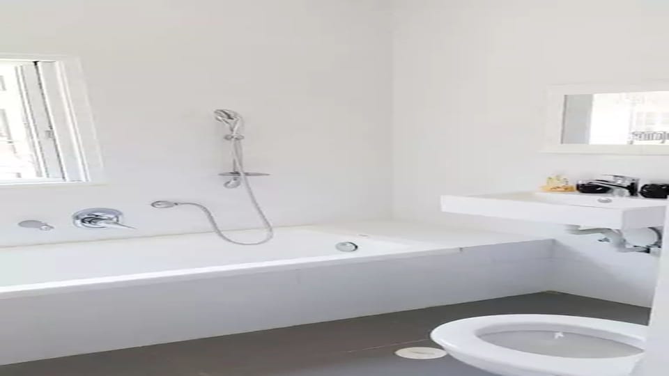 Luxury apt heart  Bat-Yam 3 m walk beach Apartment in Tel Aviv District