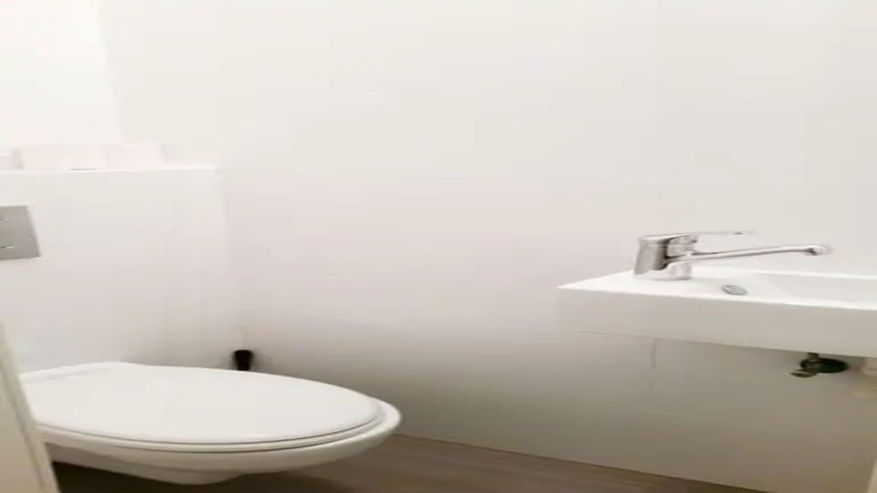 Luxury apt heart  Bat-Yam 3 m walk beach Apartment in Tel Aviv District