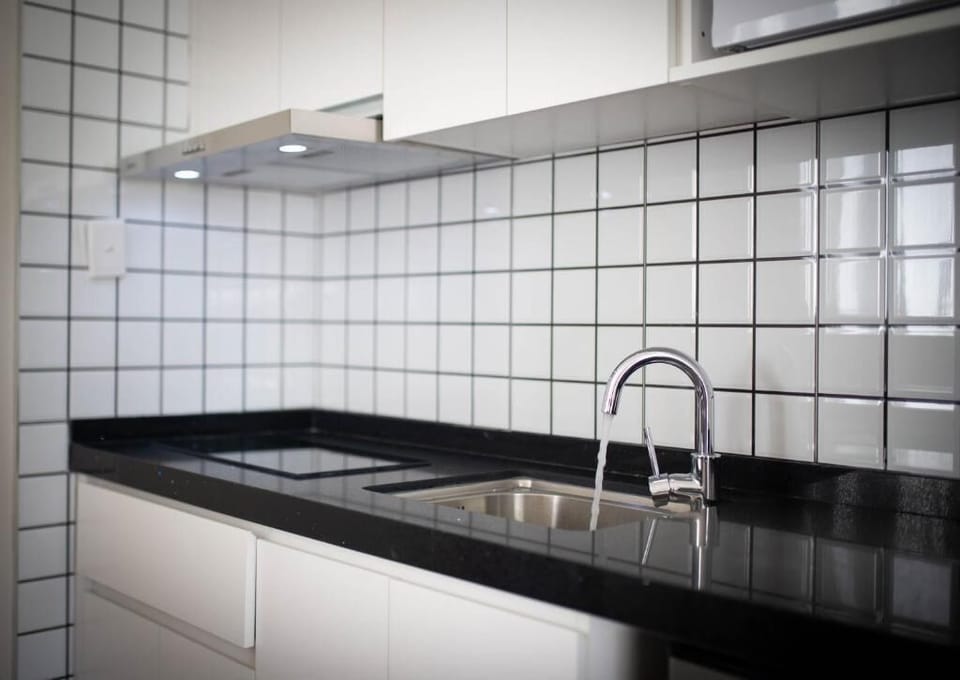 Deluxe Bungalow, Multiple Beds, Kitchen | Private kitchen | Fridge, microwave, stovetop, electric kettle