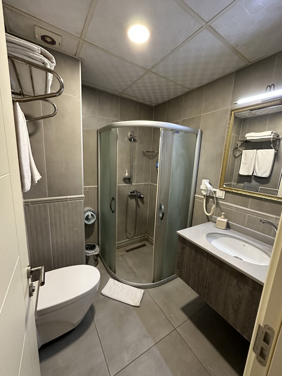 Family Double or Twin Room, Multiple Beds, City View | Bathroom | Shower, free toiletries, hair dryer, slippers