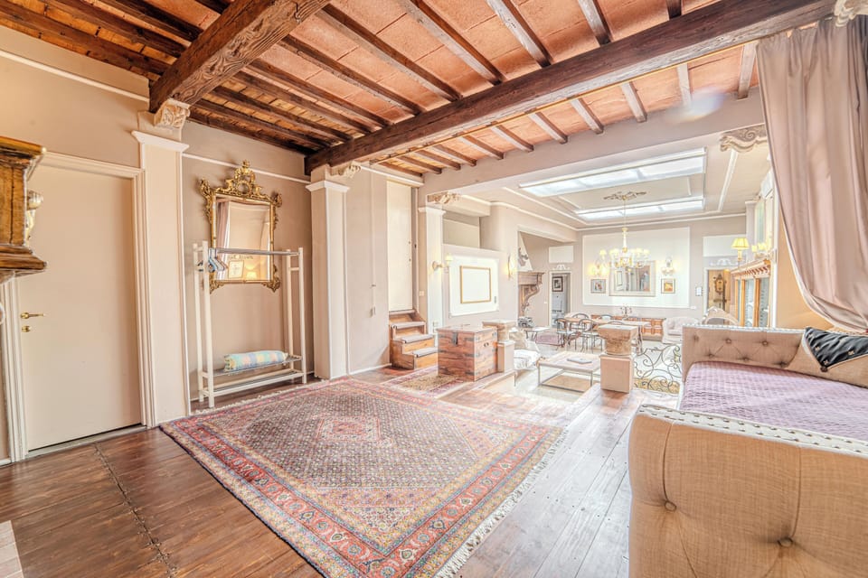 Suite, Terrace | Living area