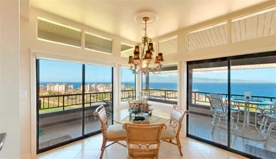 Kapalua Ocean View Dining Room and Lanai