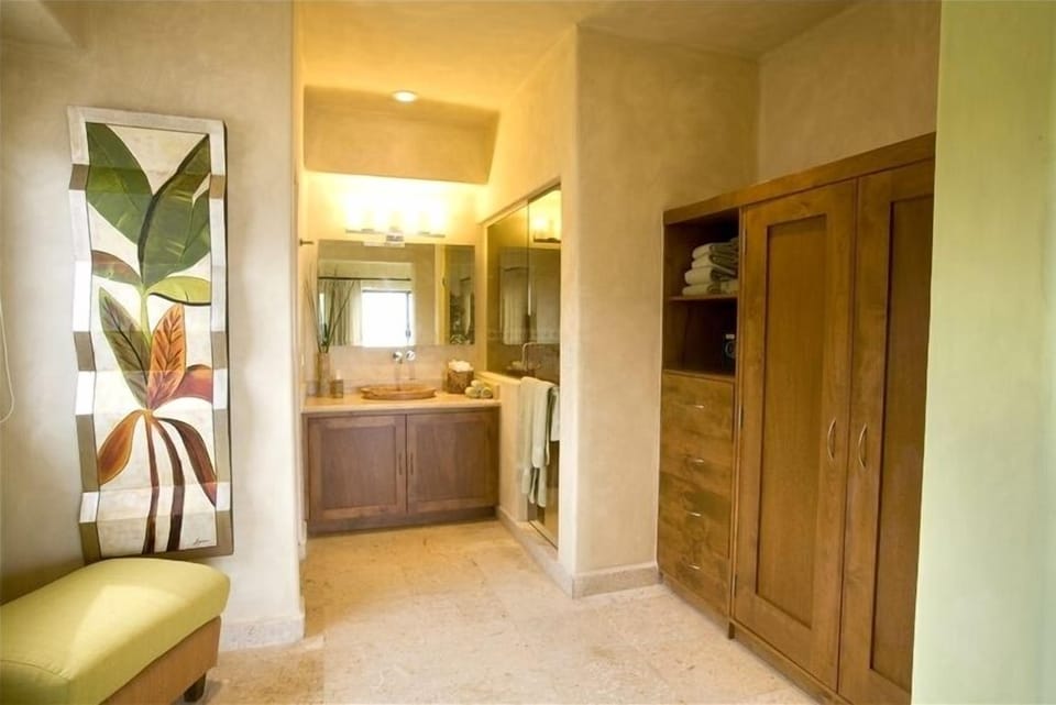 Each Bedroom Suite has a 42' or 50' Plasma or  LCD Flat Screen Television