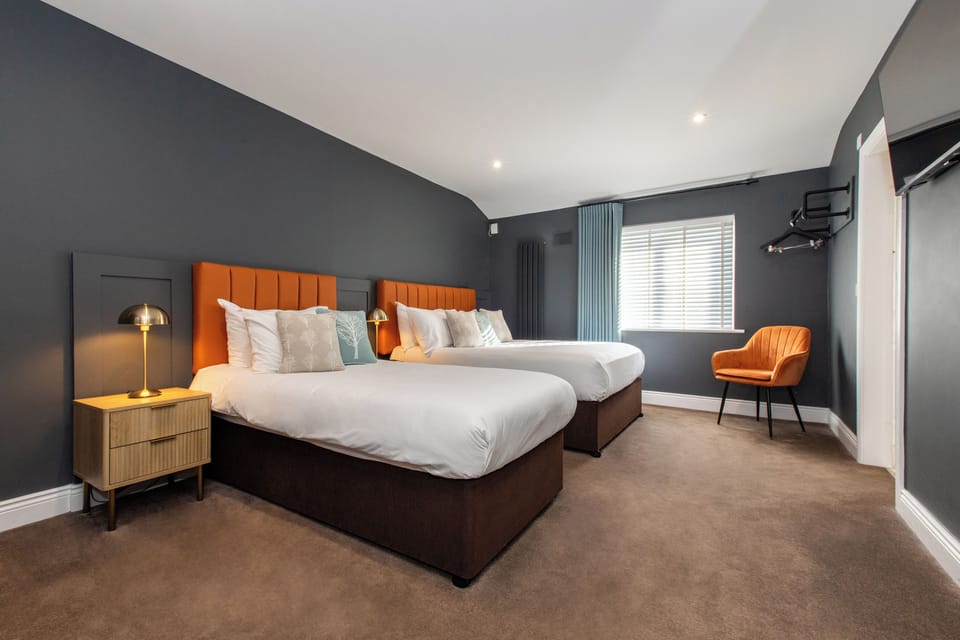 Standard Triple Room, 1 Bedroom | Egyptian cotton sheets, premium bedding, desk, blackout drapes