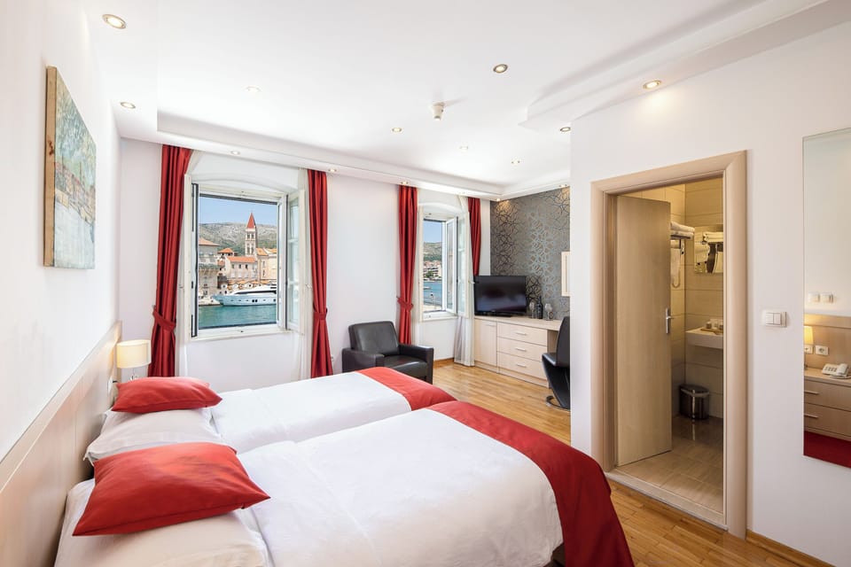 Standard Double Room, City View | Premium bedding, minibar, in-room safe, individually decorated