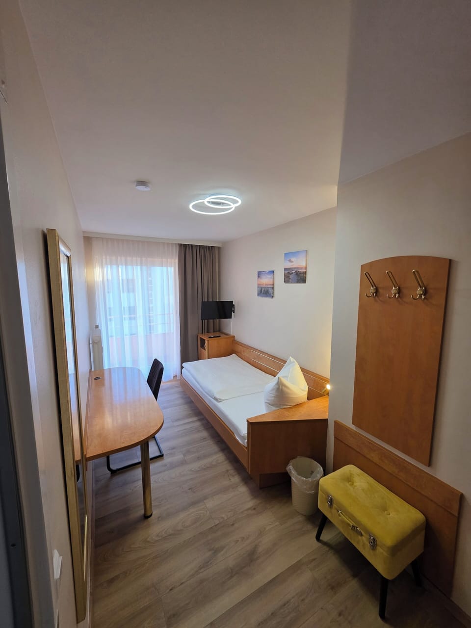 Single Room | Hypo-allergenic bedding, in-room safe, desk, blackout drapes