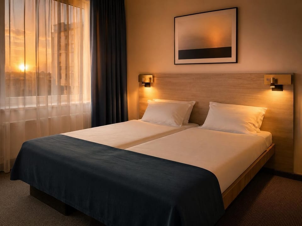 Deluxe Double Room | Minibar, in-room safe, desk, soundproofing