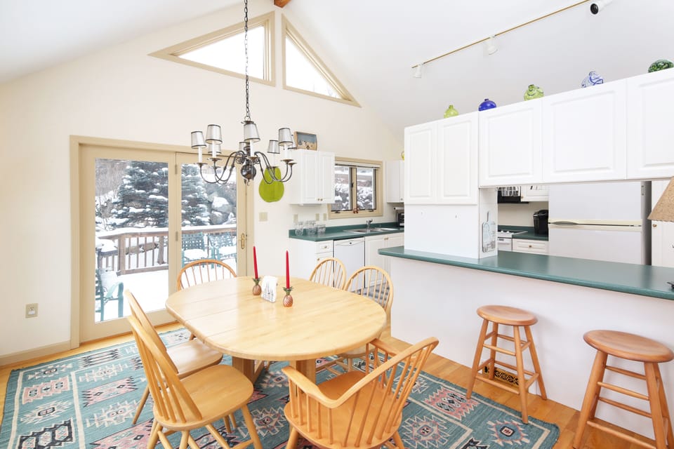 Open Dining Area with Lots of Natural Light and Views to Enjoy Family Meals
