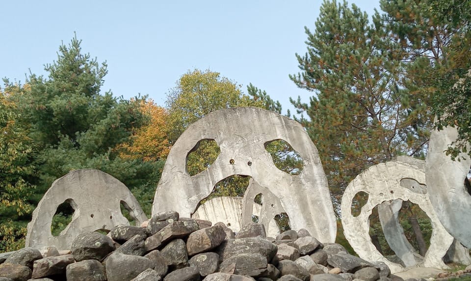 Screaming heads park in Burk's falls