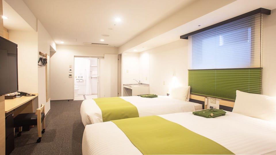 In-room safe, desk, laptop workspace, soundproofing
