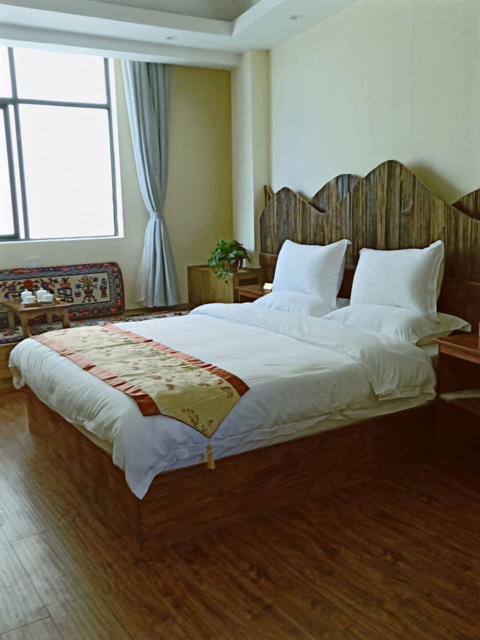 Double Room (Mainland Chinese Guest Only) | Desk, blackout drapes, WiFi (free)