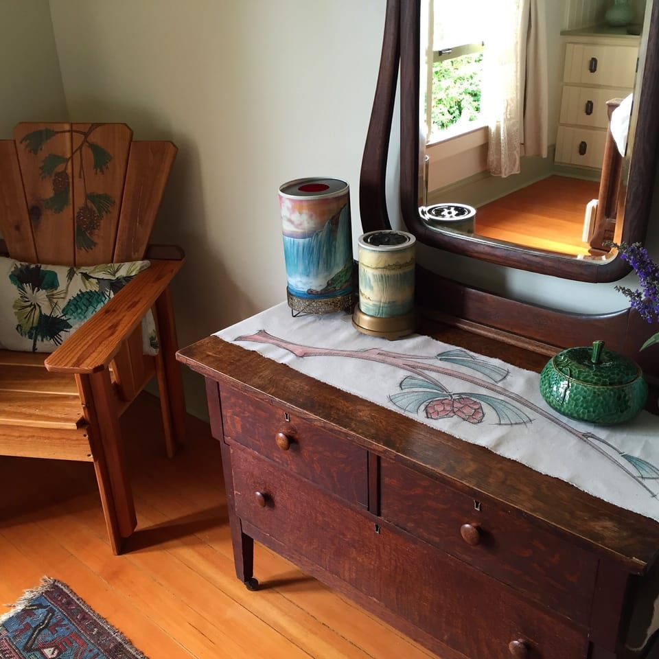 hand drawn runner in the green bedroom