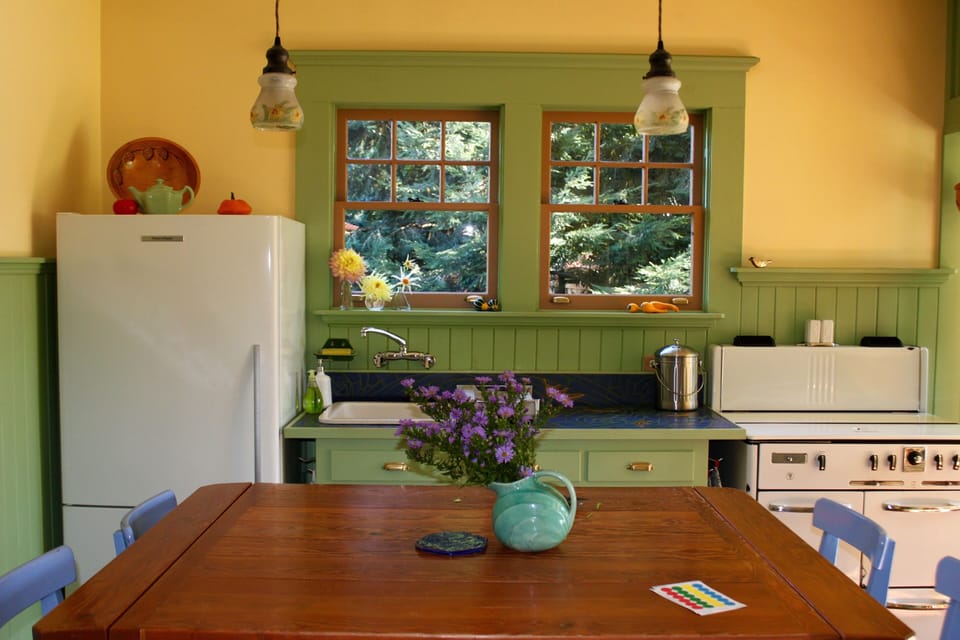 A sunny kitchen