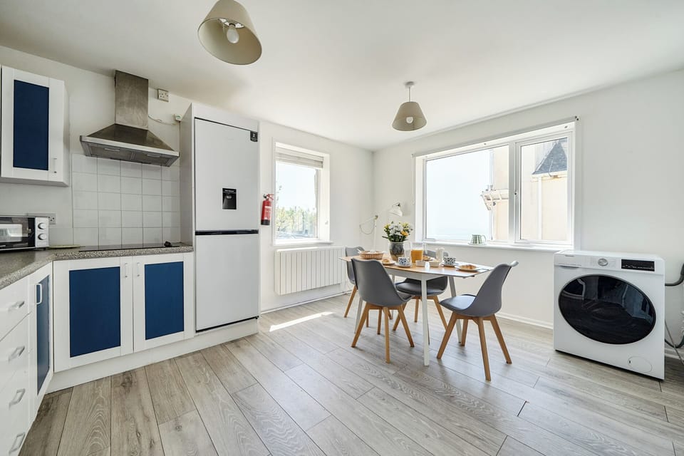 Microwave, stovetop, dishwasher, electric kettle