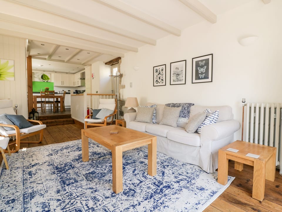 Cottage | Interior