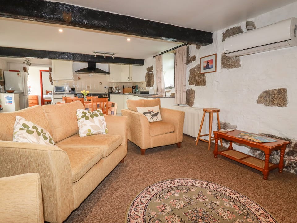 Cottage | Interior
