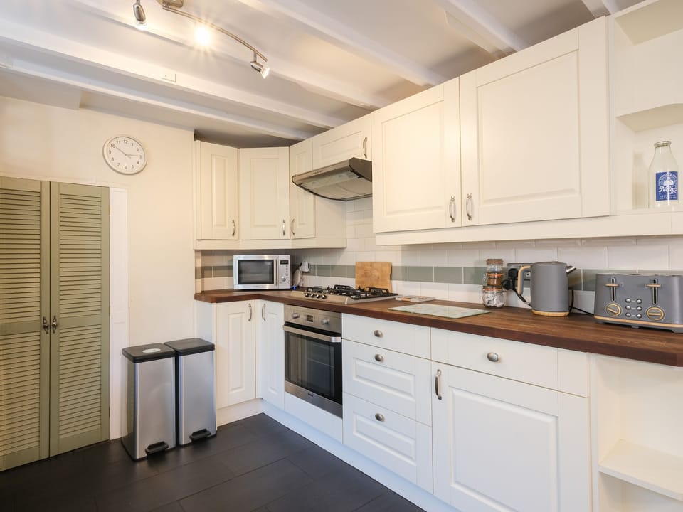 Cottage | Interior