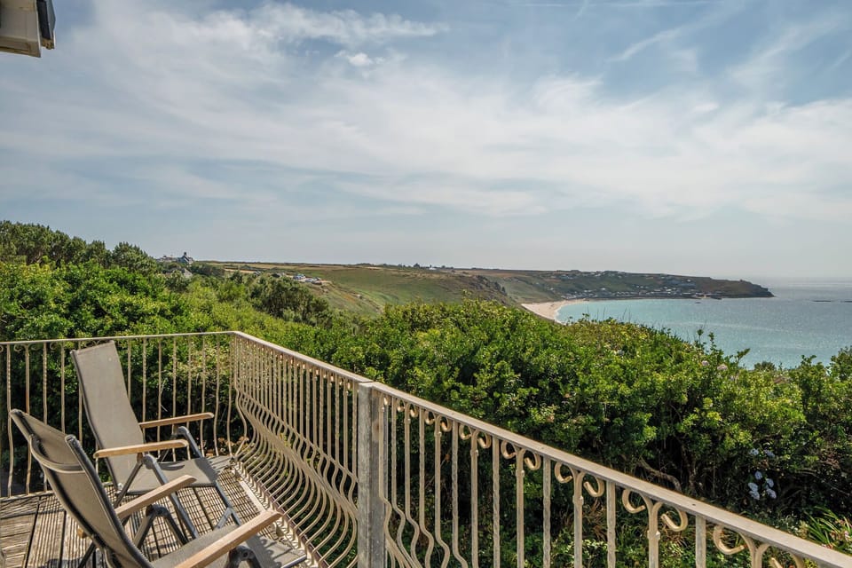 Cottage | Property grounds