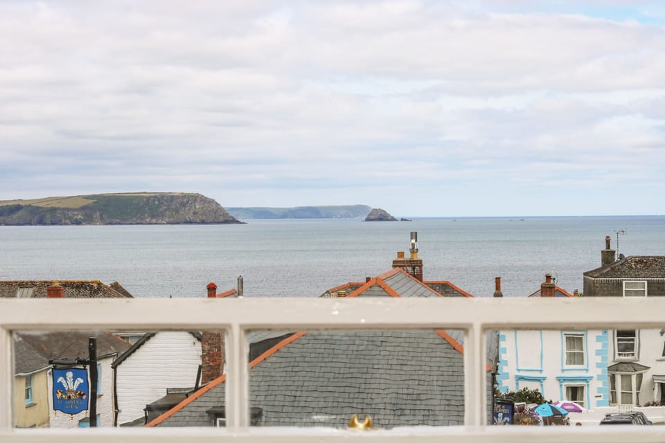 Cottage | Balcony