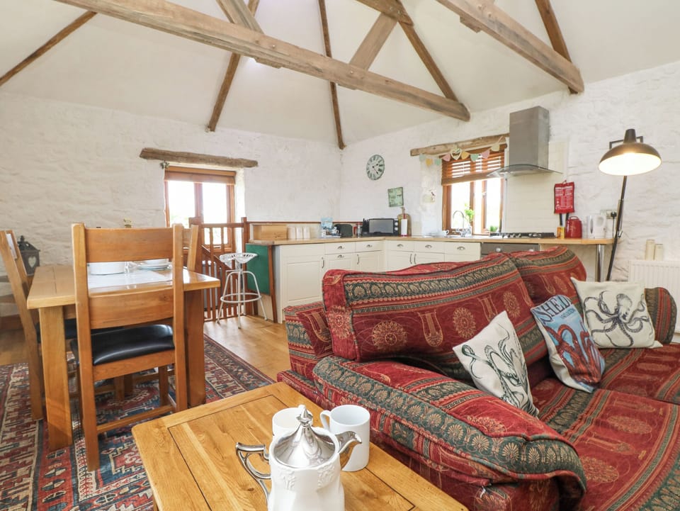 Cottage | Living area