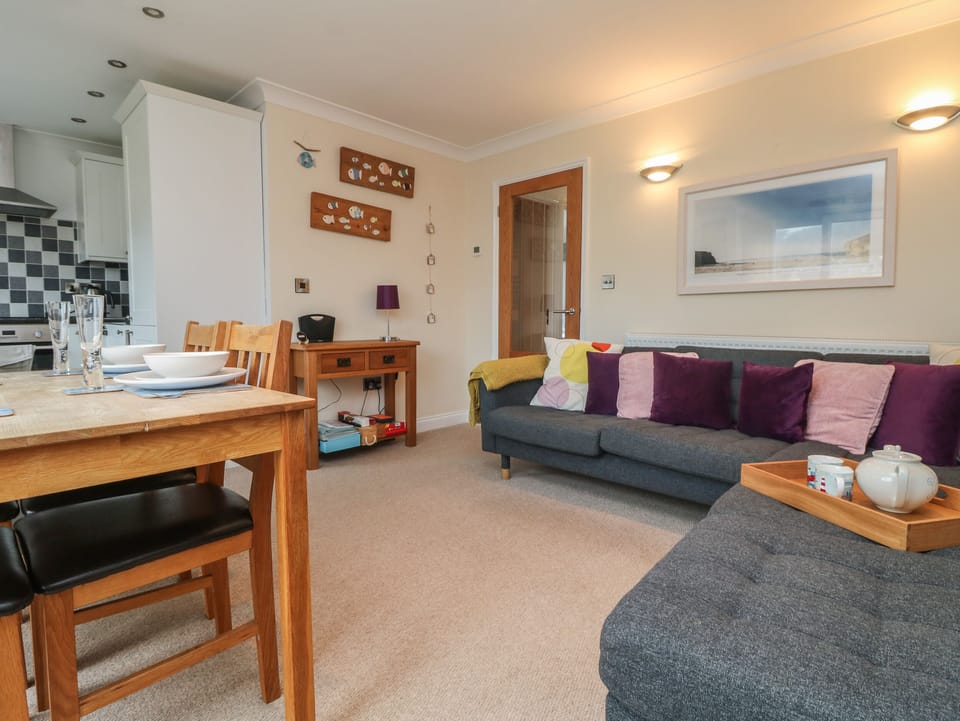 Cottage | Living area