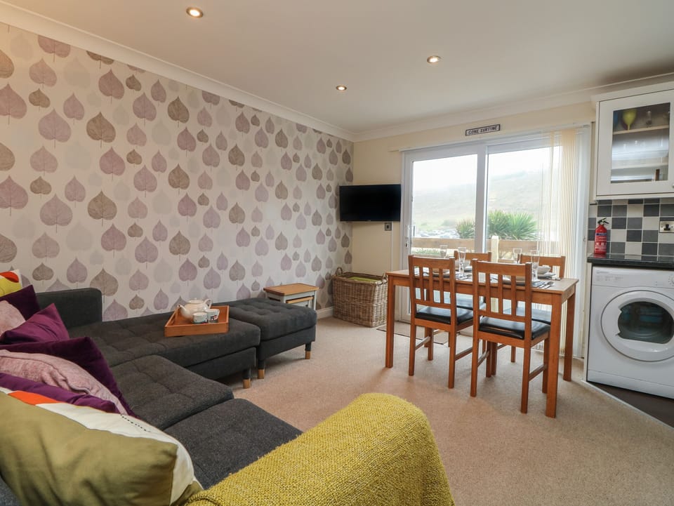 Cottage | Living area