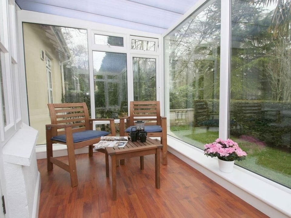 Cottage | Balcony