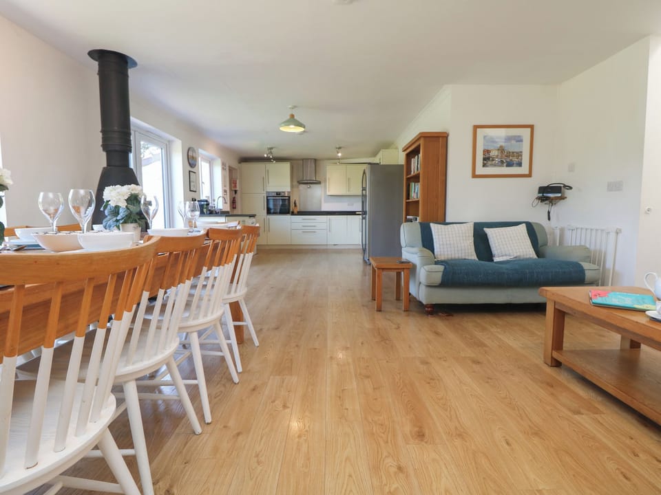 Cottage | Interior