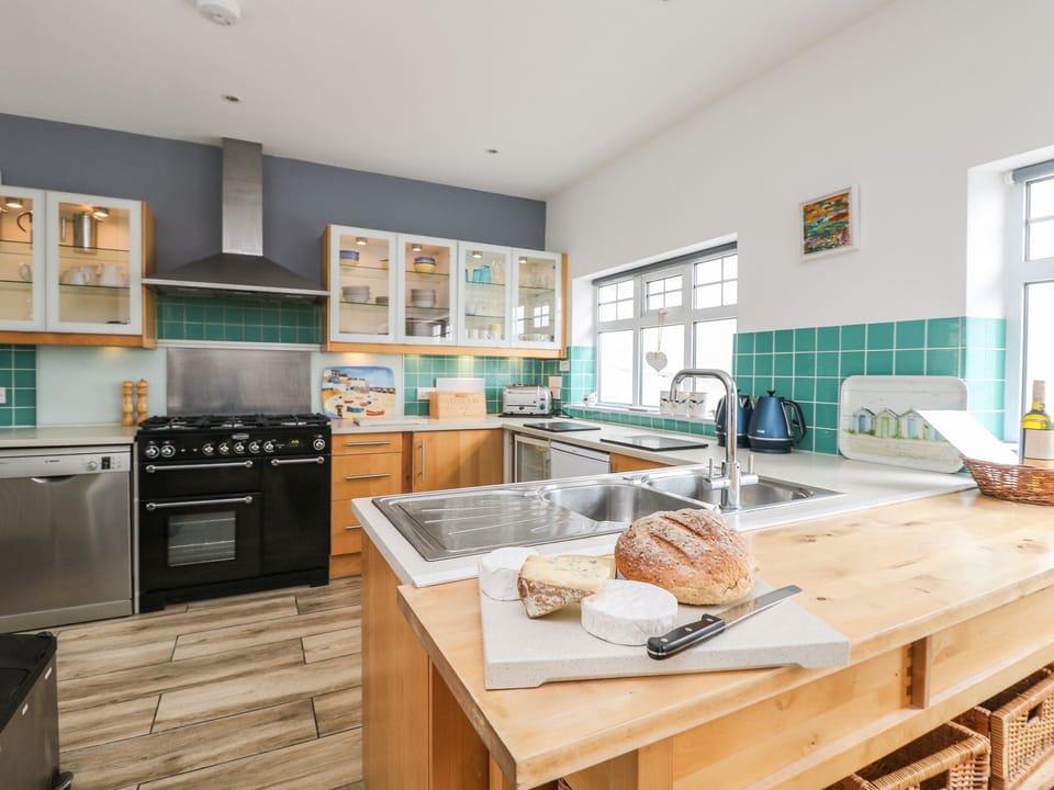 Cottage | Interior