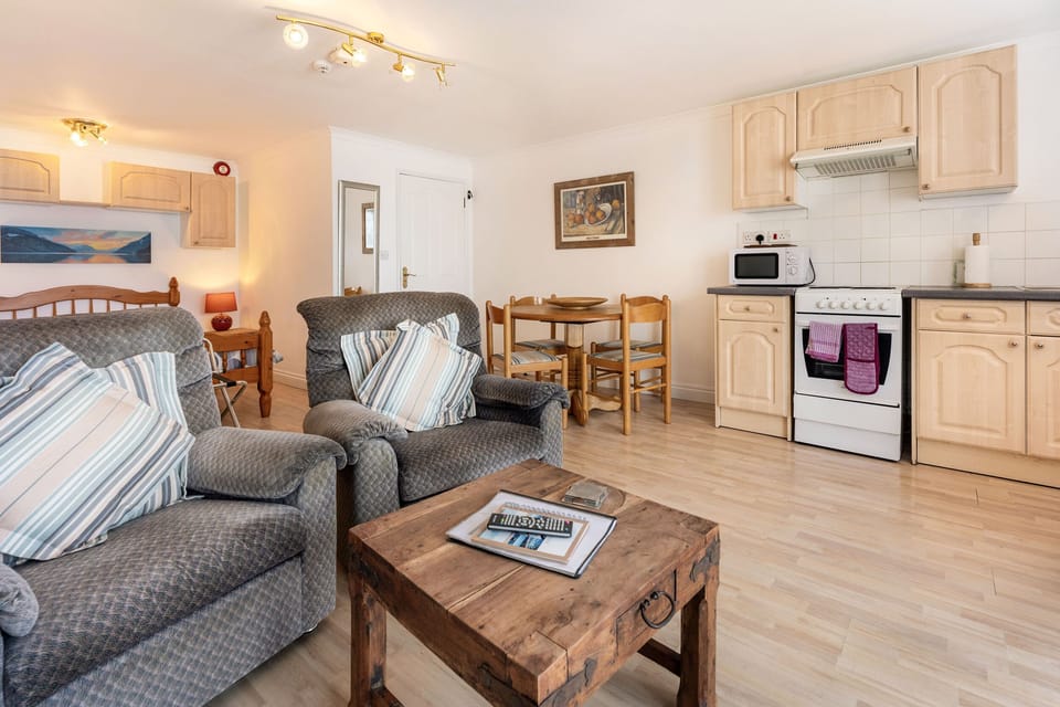 Cottage | Interior