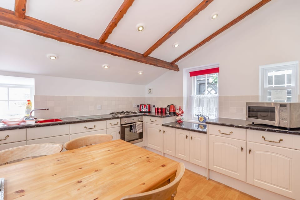 Cottage | Interior