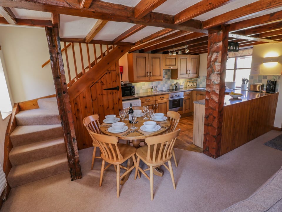 Cottage | Interior