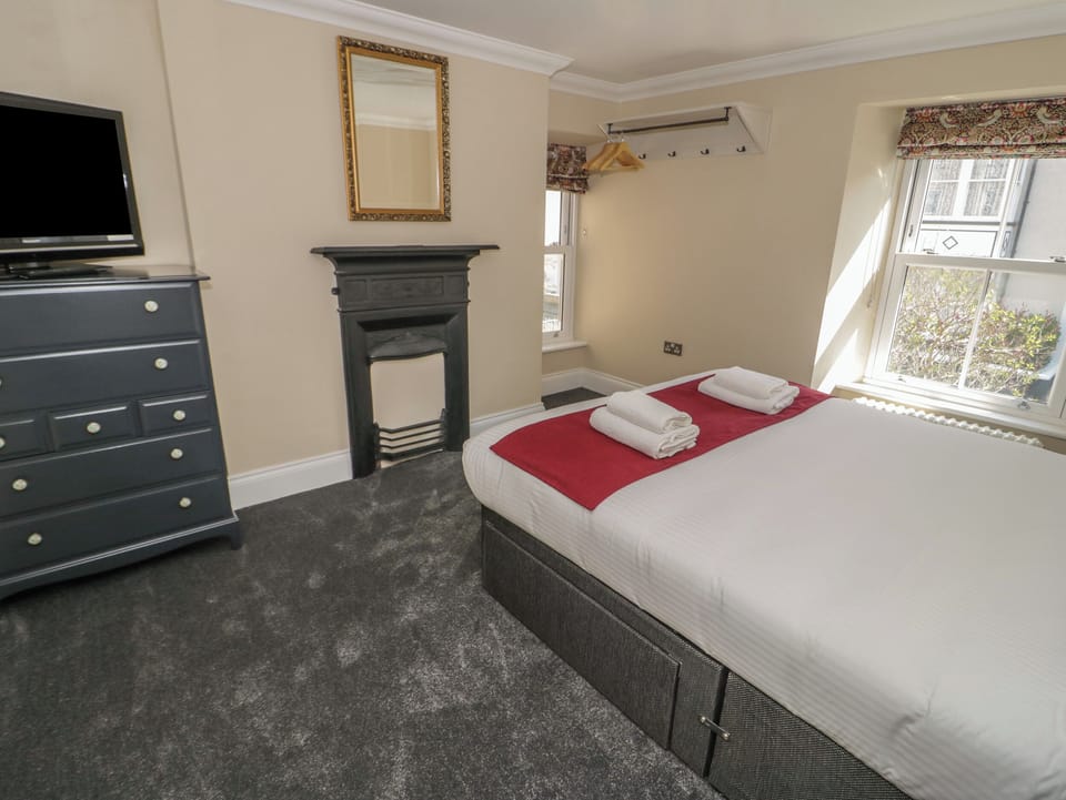 Cottage | 4 bedrooms, individually decorated, individually furnished, free WiFi