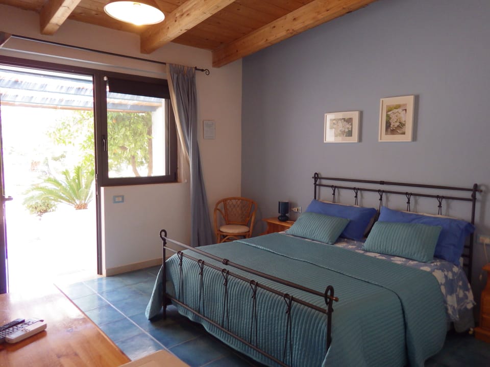 Double or Twin Room | Bed sheets, wheelchair access