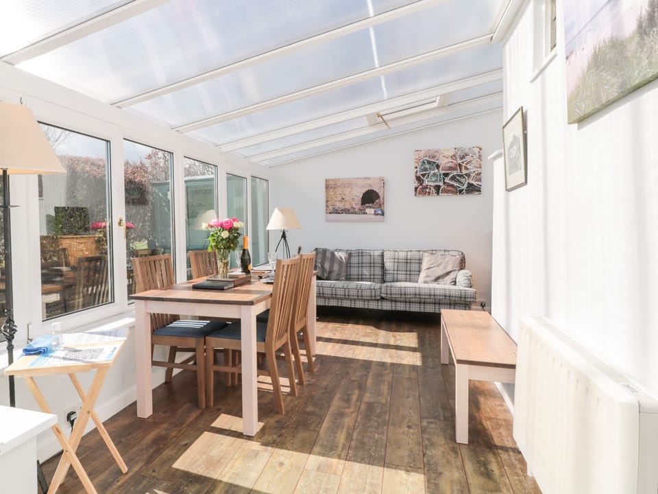 Cottage | Interior