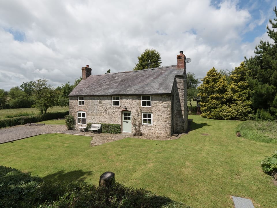 Cottage | Exterior