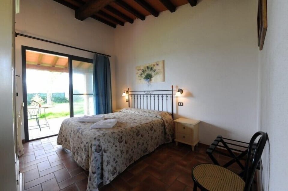 Standard Double or Twin Room, Garden View | 1 bedroom, desk, iron/ironing board, free cribs/infant beds