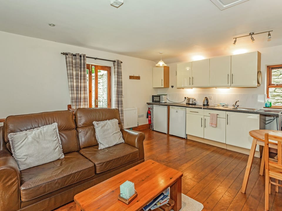 Cottage | Interior
