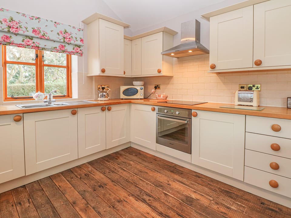 Cottage | Interior