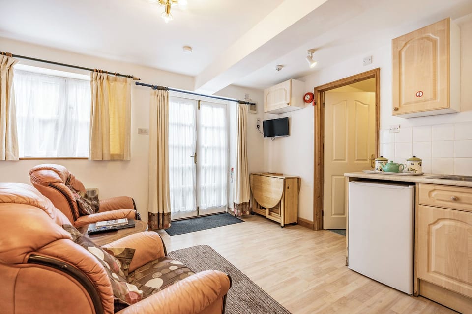 Cottage | Interior