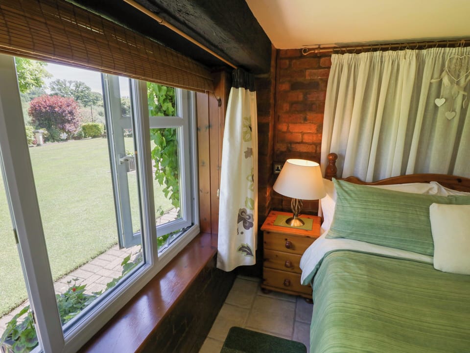 Severn Bank Lodge Cottage in Stourport-on-Severn