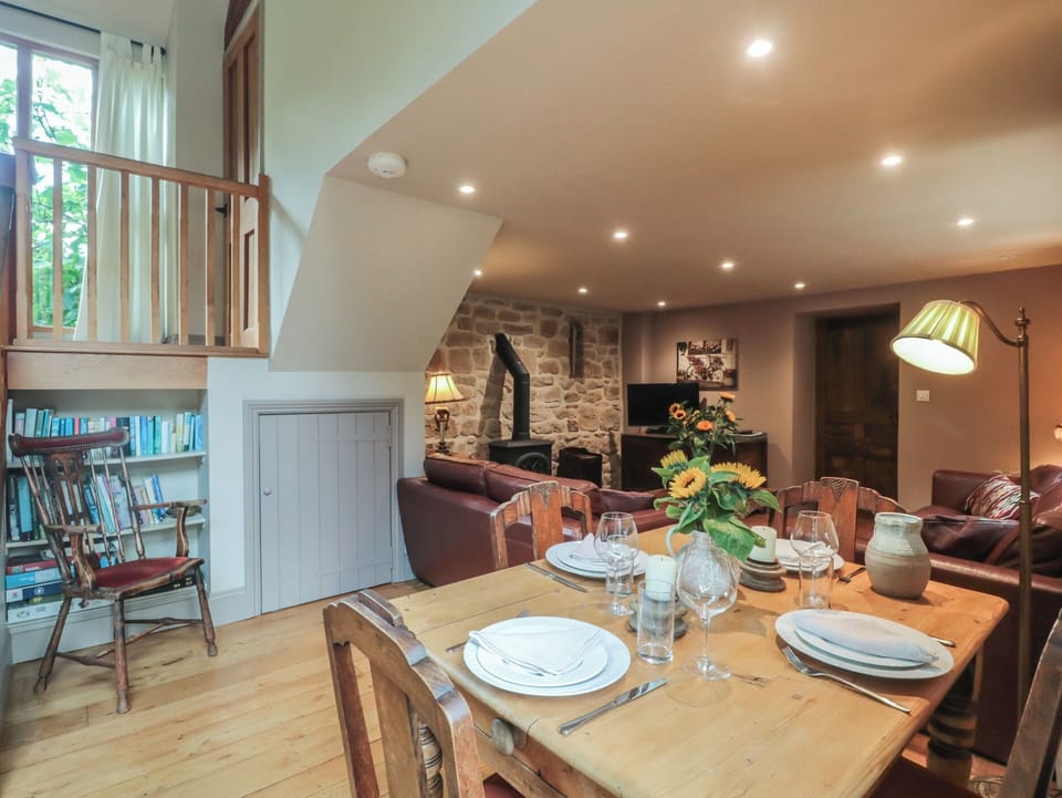 Cottage | Interior