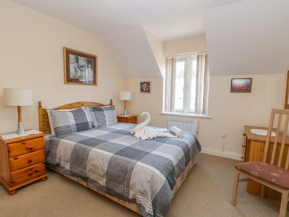 Whitby Harbour Retreat Cottage in England