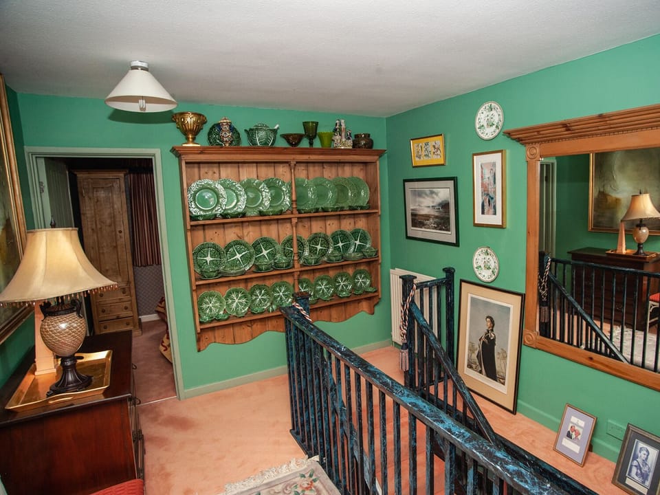 Cottage | Interior