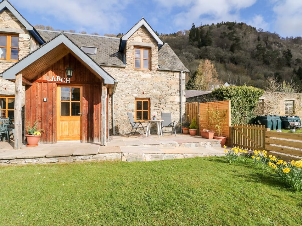 Cottage | Interior