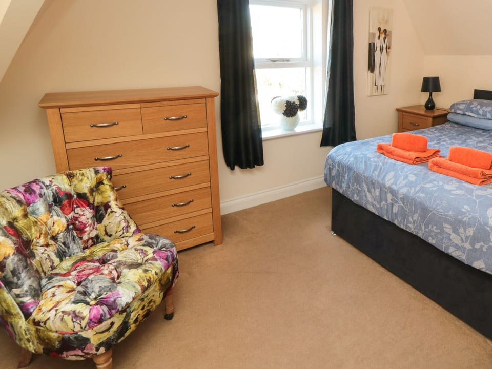 Cottage | Interior