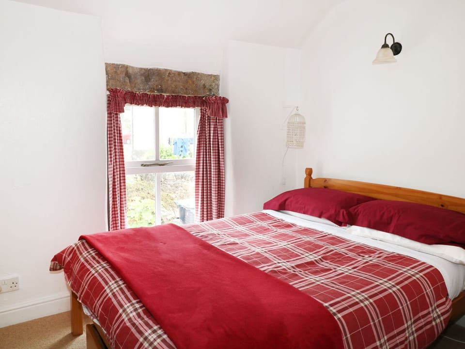 Sunny Bank View Cottage in High Peak District