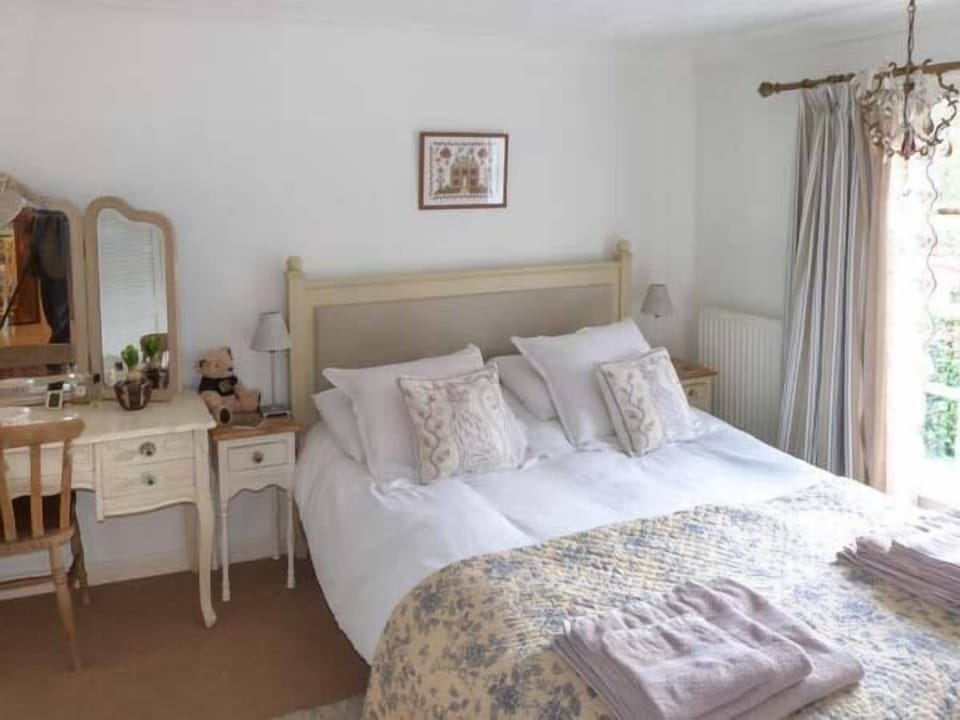 Ted's Place Cottage in Broadland District